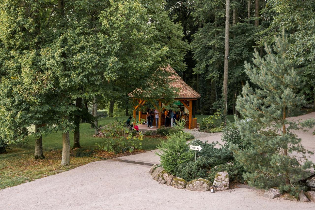Maison D'Hotes Les Jardins De Madeleine Bernardvillé Esterno foto